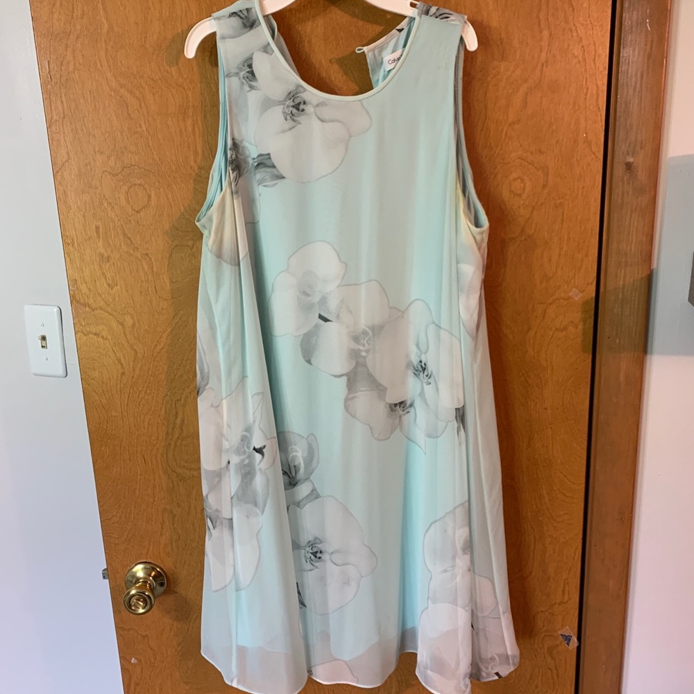 Calvin Klein Floral shift dress